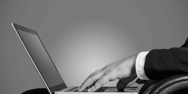 Delitos Contra Administración Pública / Justicia Parcent · Abandono de Destino